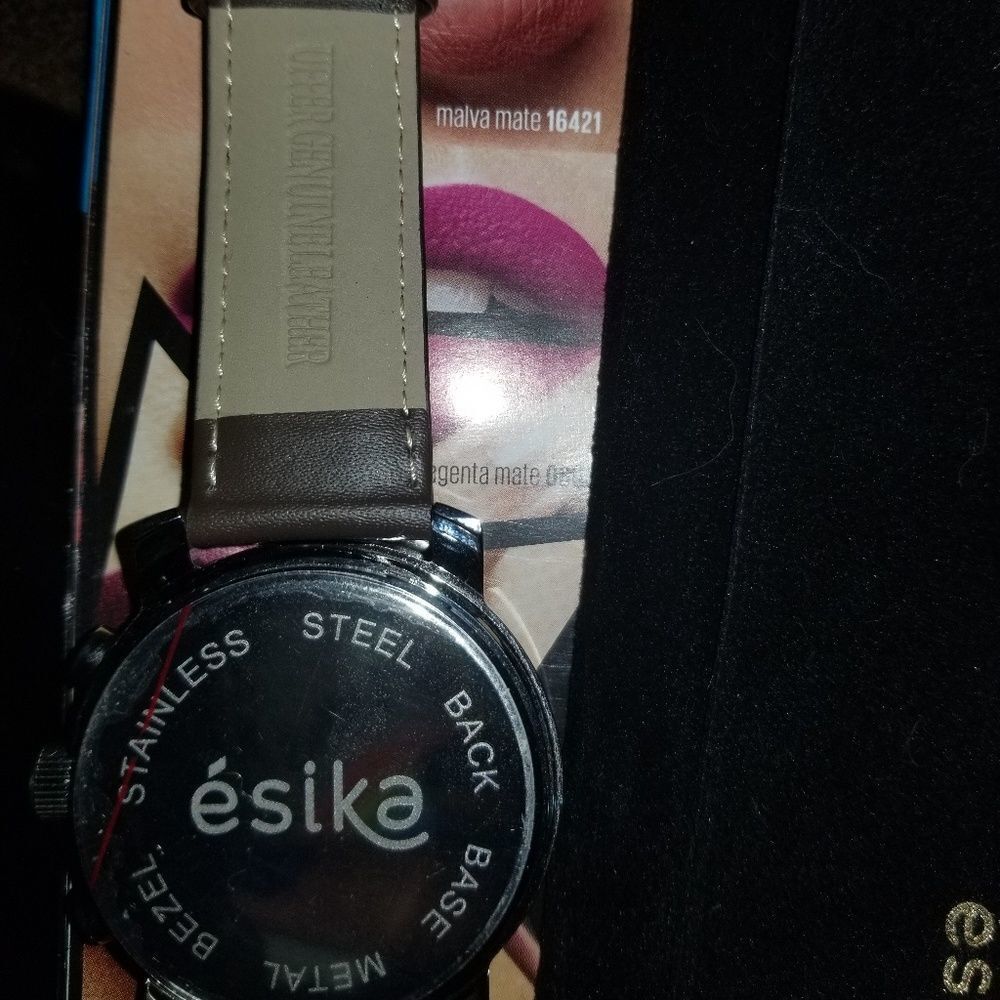 Watch - Picture 4 of 8